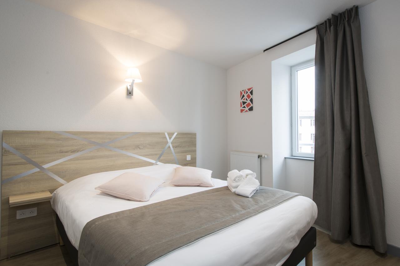 Отель Le Relais Delys Saint-Remy-sur-Durolle Экстерьер фото